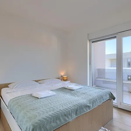 Holiday home Lippa Peroj 1 *