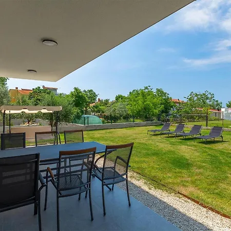 Lippa Peroj 1 Holiday home