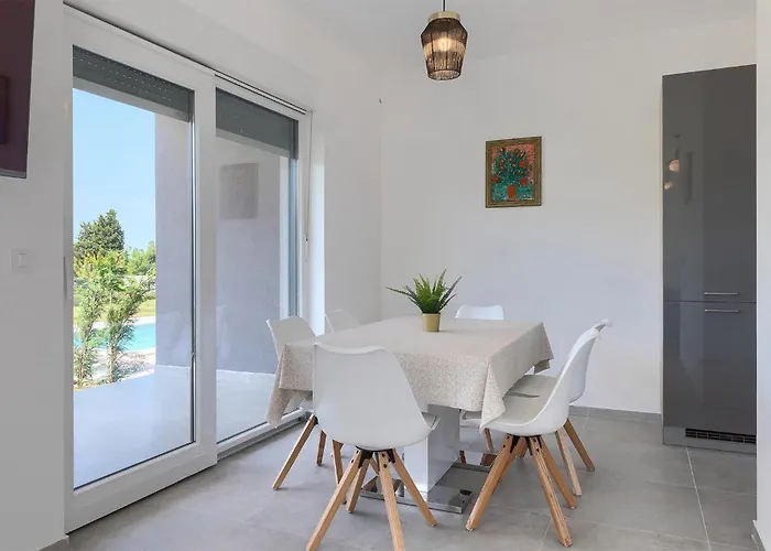 Lippa Peroj 1 펜션 *