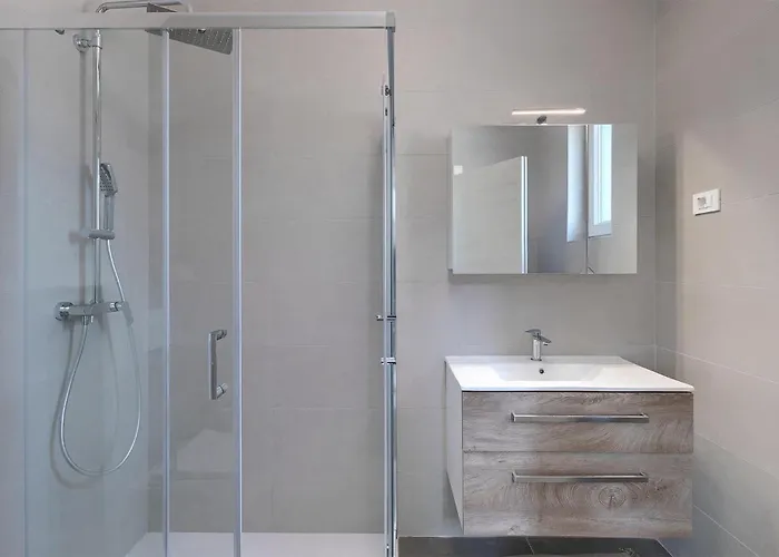 Lippa Peroj 1 * 풀라